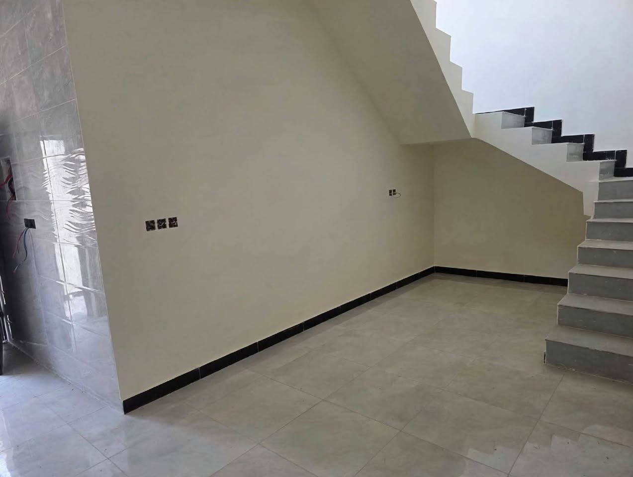 شط العرب الجزيرة • ١٠٠م • ٢غرف