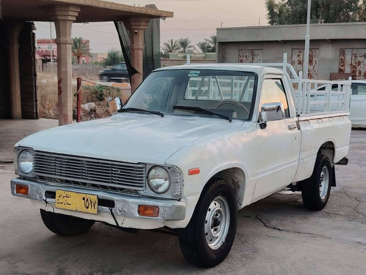للبيع بكم 1980
محرك بي صرف 
كير واكسل شرط
صدر جديد 
طخم تاير جديد 
بدون اخياس بدون ضربه شرط
كهربائيات كلها شغاله سياره حلو 
ومصروف عليها مال بيت
تبريد شغال بس تزيدو غاز 
بدون وكاله تحويل بس 
بدون مراوس بس بيع نقد فقط
السعر 25 وبيها مجال 
مكان السياره الشرقاط اسديره 
هاتف ***********
