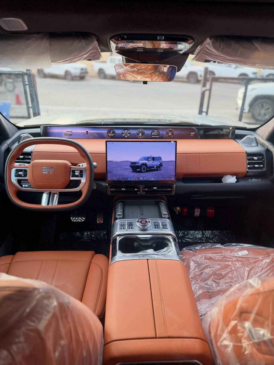 جيتور G700 • هجين PHEV • ٩٠٤ حصان
