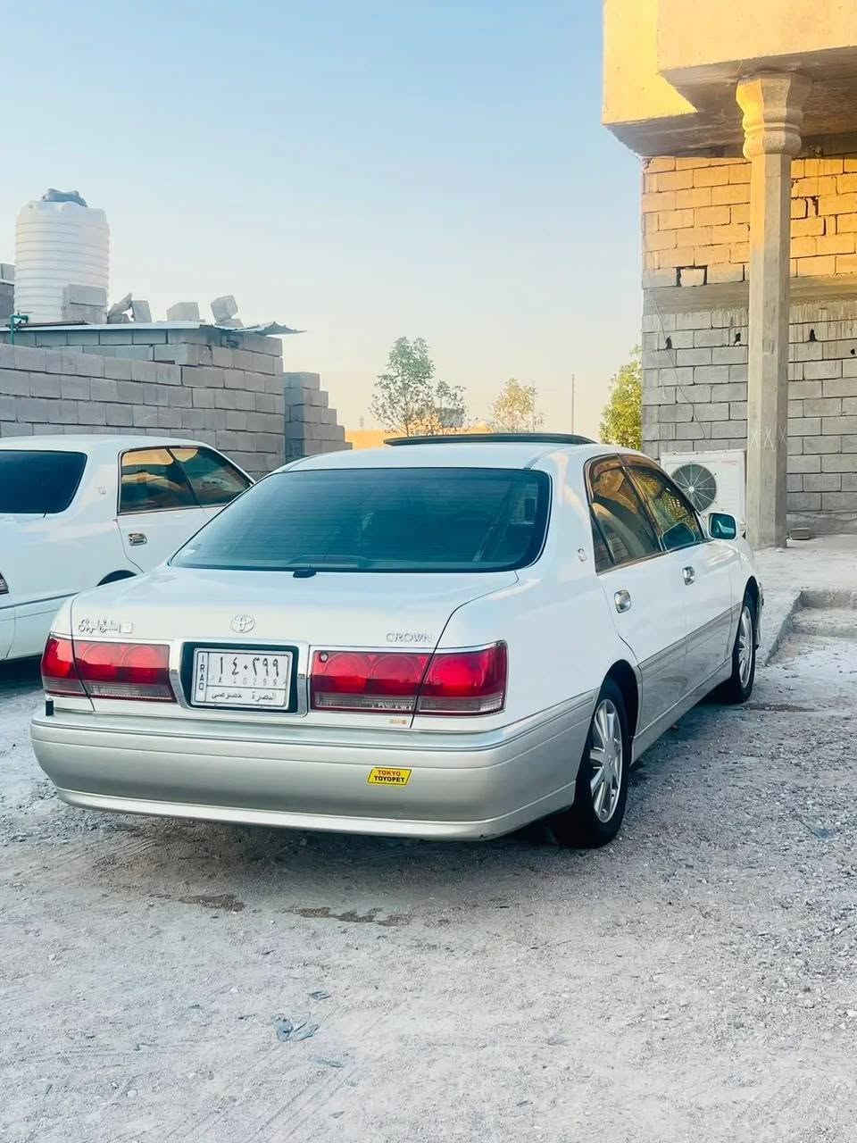 ياالله السلام عليكم جنون للبيع 
المواصفات 

3 دكم 

شاصي 175 

موديل 2001 

رقم بصره سنويه لل 27 

كفاله عامه كص ونقل وضربه 

 جبير D4

برده خلفيه 

فتحه سلايت 

كشنات كهرباء 4 

دواخل جلد 

تبريد ثلج 

حداديه جديده 

ارايل خلفي وامامي 

شاشه تاب 

سياره جديده واحلا من الصور 

رقم راعيه ***********
