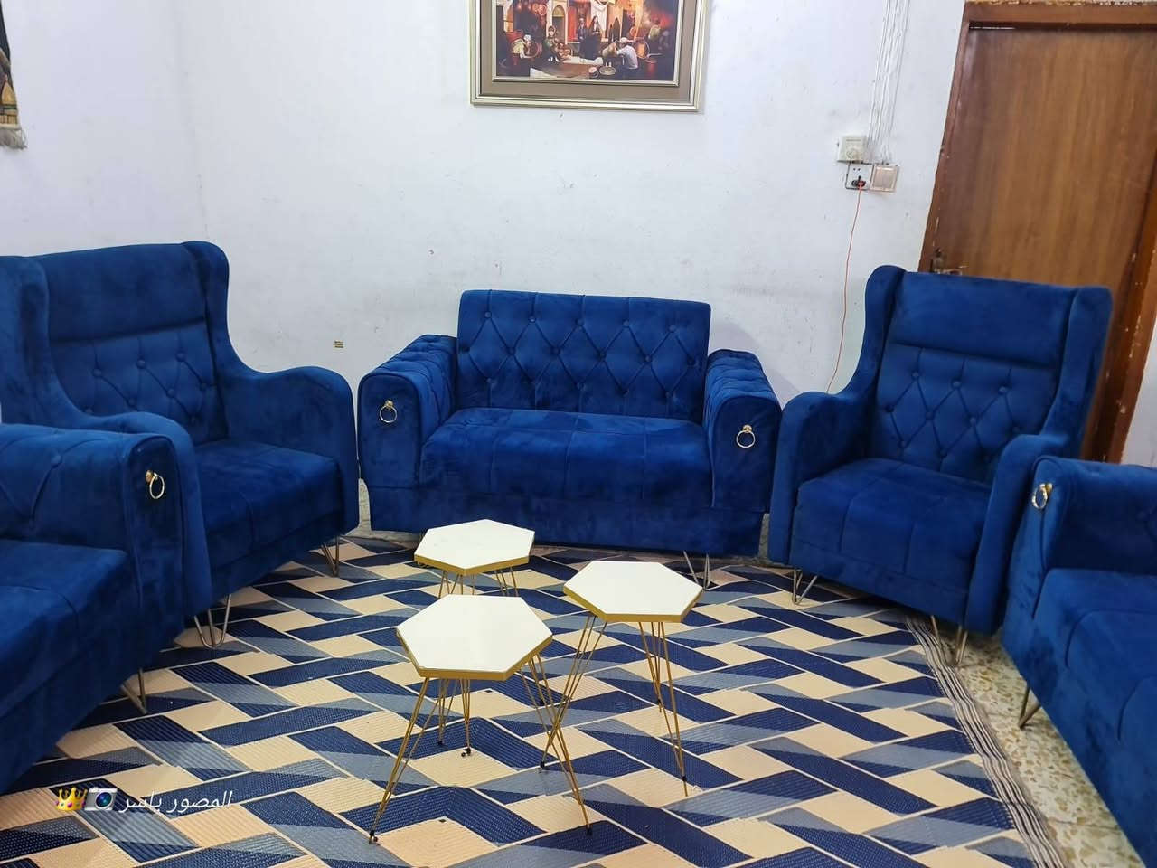 تخم عشر مقاعداخو الجديدمع سيت طبلات السعر 280وبي مجال العنوان بغداد***********
