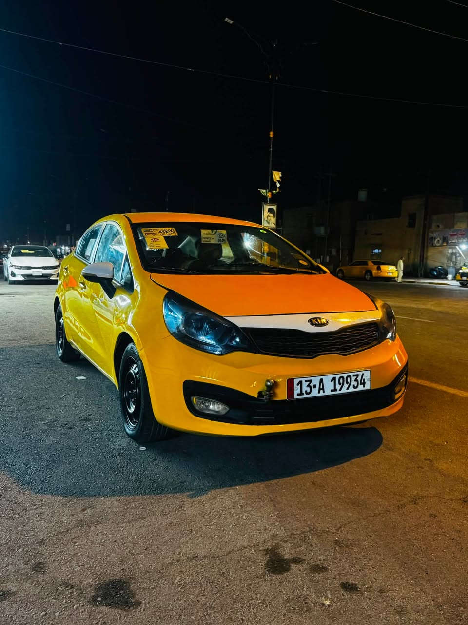 سلام عليكم سياره كيه ريو موديل 15 خليجيه مكينه 1600 دوش مكنه كير حداديه تبريد جهازه  سنويه جديده2030 مصفر هيه غرامات كفاله من الضربه والتبديل السعر 75 وبيه مجال الستفسار انتصل (***********)
