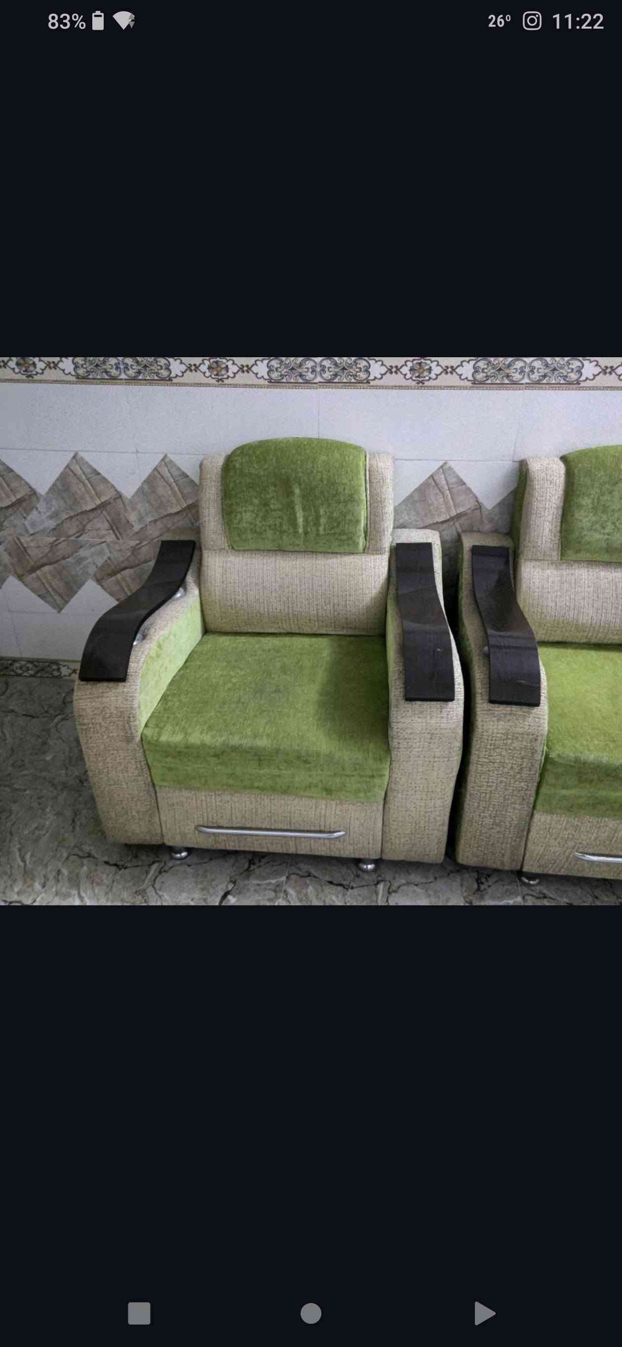 كنب ١٠ مقعد • نضافة ٩٠٪ • مقعد نازل