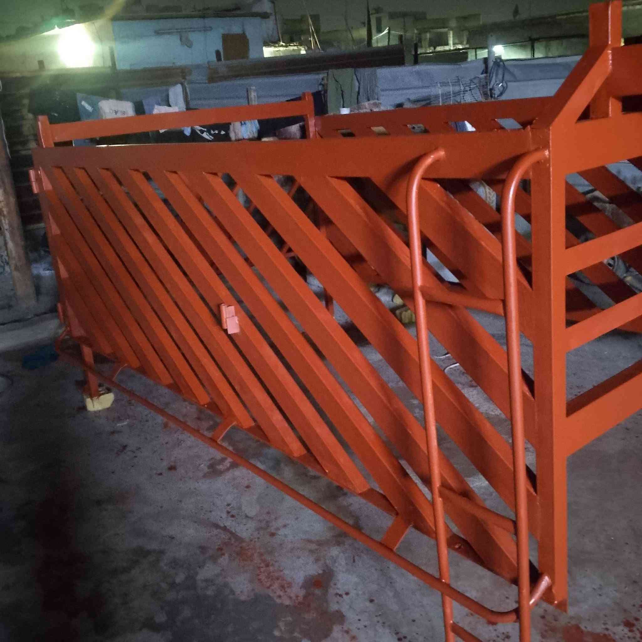 ***********
السلام عليكم ورحمه الله وبركاته محجر مال بنجو للبيع سعره 350 بمجال قليل عنوان بغداد جسر ديالى القديم
