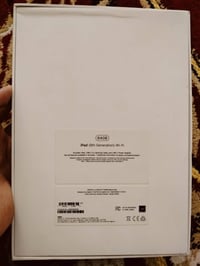 ايباد تسعه فول نضيف ولا شخط بيه كارتونه وحافضه بس بدون شاحنه ذاكرةg 64...