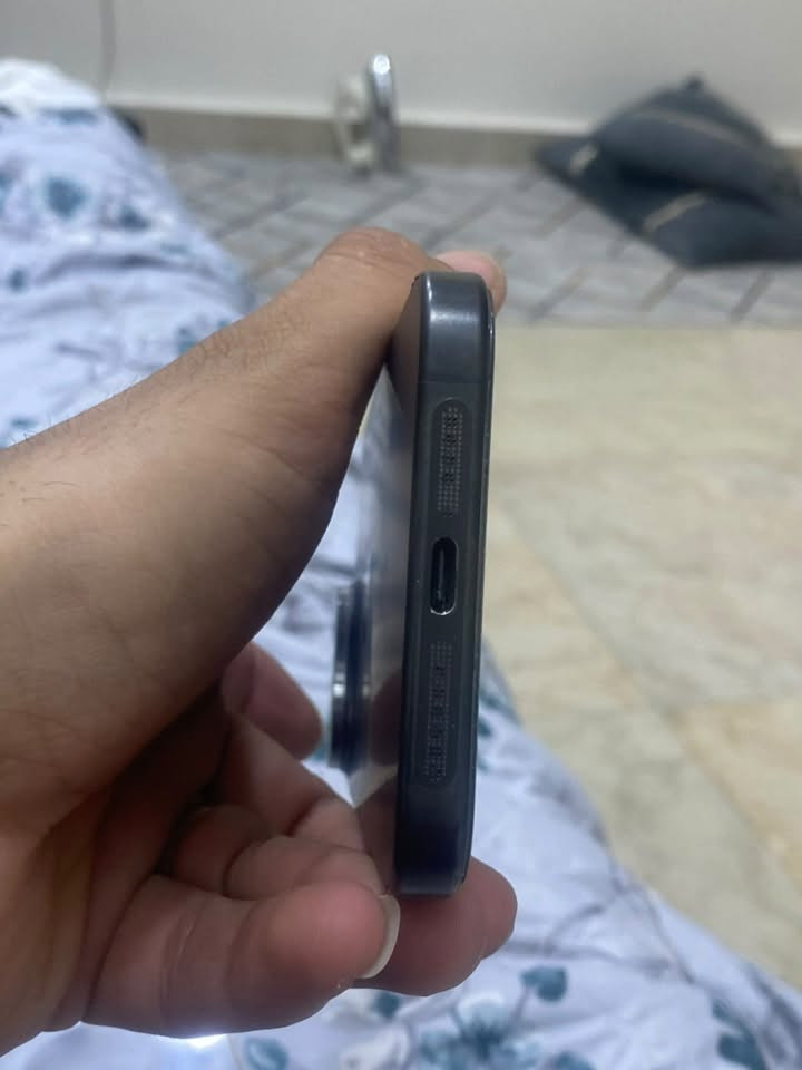 ايفون 15 برو ماكس • شاشه اصلية • البلديات