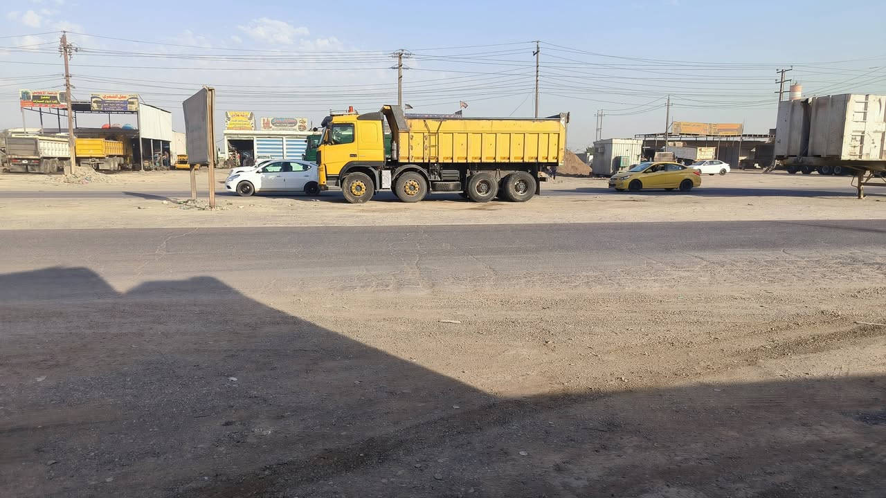 فالفو • عقرب قلاب • ٢٠٠٣