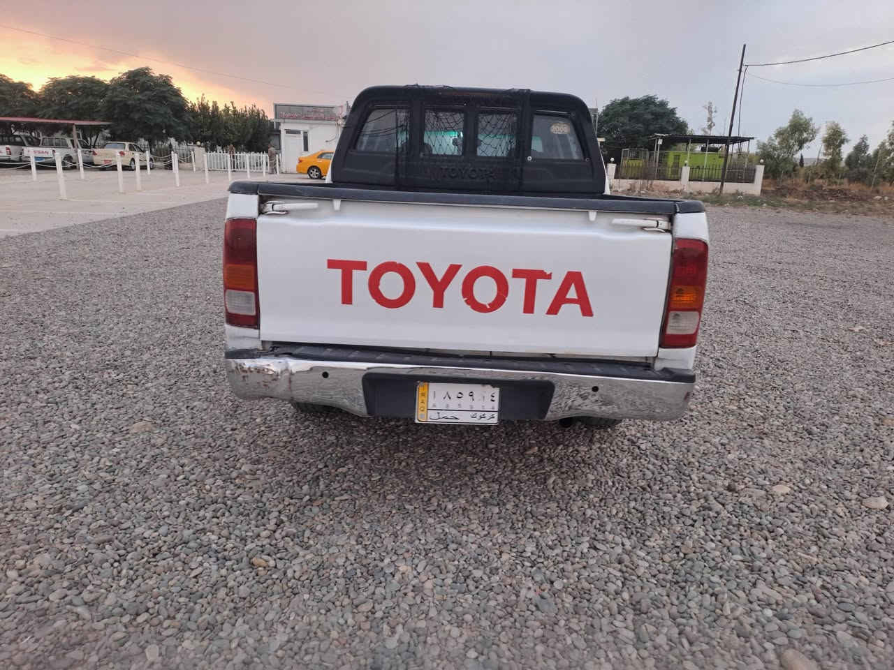 هيلوكس • ٢٠٠٦ • چەمچەمال