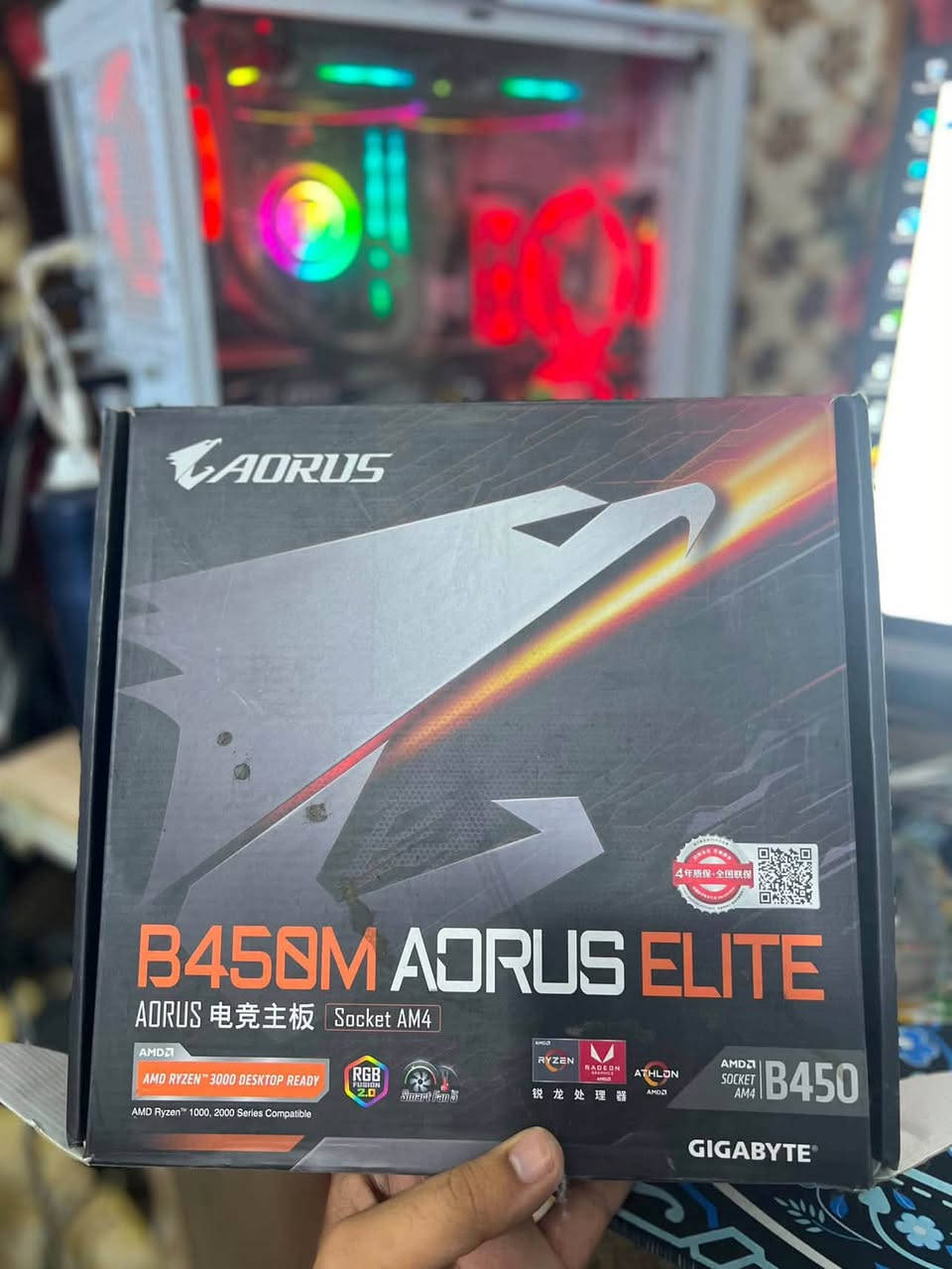 سلام عليكم
Pc للبيع مواصفاته
GPU 3060 MSI Ventus 2x oc 
M.B B450 AORUS ELITE
Ram 2*8 3600 FURY
CPU R5 3600
CPU LIQUID COOLER 240ml
M.2 500gb LEXAR
Ssd 128 نسيت برانده
Powe THERMALTAKE 650w
الكيس ما اعرف اسمه يجي بي خمس مراوح ٣ كيس وثنين كولر مال معالج القطع كله جديده ونضيفه وكله براندات قويه ما خال شي عادي وكراتين القطع موجوده تريد تجي تفحص مكاني ميسان اتريد توصيل هم متوفر *********** هذا رقمي او خاص سعره 950 وبيه مجال
