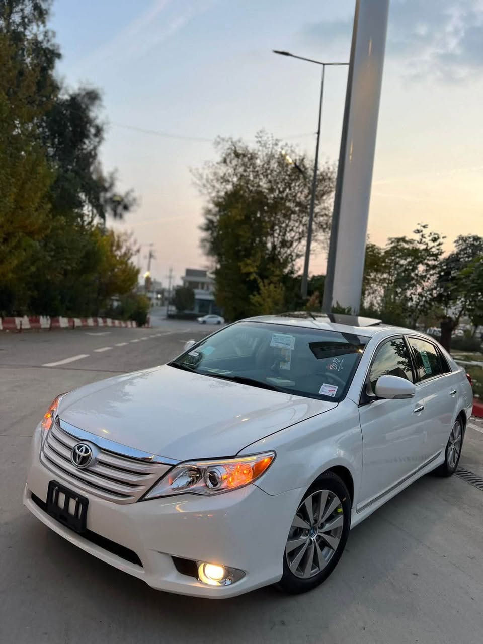 TOYOTA AVALON 2011

***********☎️

ساخ ساخ ✅بۆیاخ ئەستور

ئە ڤە لۆن سپی  تەنها 107هەزار رۆیشتوە

مواسە فات لیمیتد فول فول بەسمەو پەردە

کوشن کارەباکوشن ساردو گەرم
کوشنەکانی لۆک لۆک دڕاوی نیە 

کوشن خەزن 
سپێری بیلادی دانەگیراوە
ناو زه رد  فول فول  ناو پاكه ت📦

٢٥٠ دینار مە سروفی نیە
چوار تایە لۆکی لە ژیرە 
ڕۆنی گیرومەکینەی گۆڕاوە
٦سیدی

گیرو مەکینە  بە شەرت نەکراوەتەوە

دەنگی دیدجالیش بە شەرت
بي جالو شوخت ماشالله 

ماشاللە سە یارەکە زۆر تایبە ت و بی مە سروفە    

بوياغ.١پارچەو دوو پەڵەی بچوکی بۆیاخە 

سه ياره كه.مواسەڤات ئەمریکیە

تكايه موشته ري ني سه رمان مه يشينه !!'

کۆدی بۆ کراوە بەشەرت
ناونیشان ؛ڕانیە  سەنگەسەر

 سحری ١٢٧$گەڵاو مەجالێکی برایانە
هەر مەسرەفێک لەسەیارەکەدا هەبو دوقات پارە ببڕە
هەرچی تۆ ئەڵیت بەشەرت 
مشتەری تێل بکە

