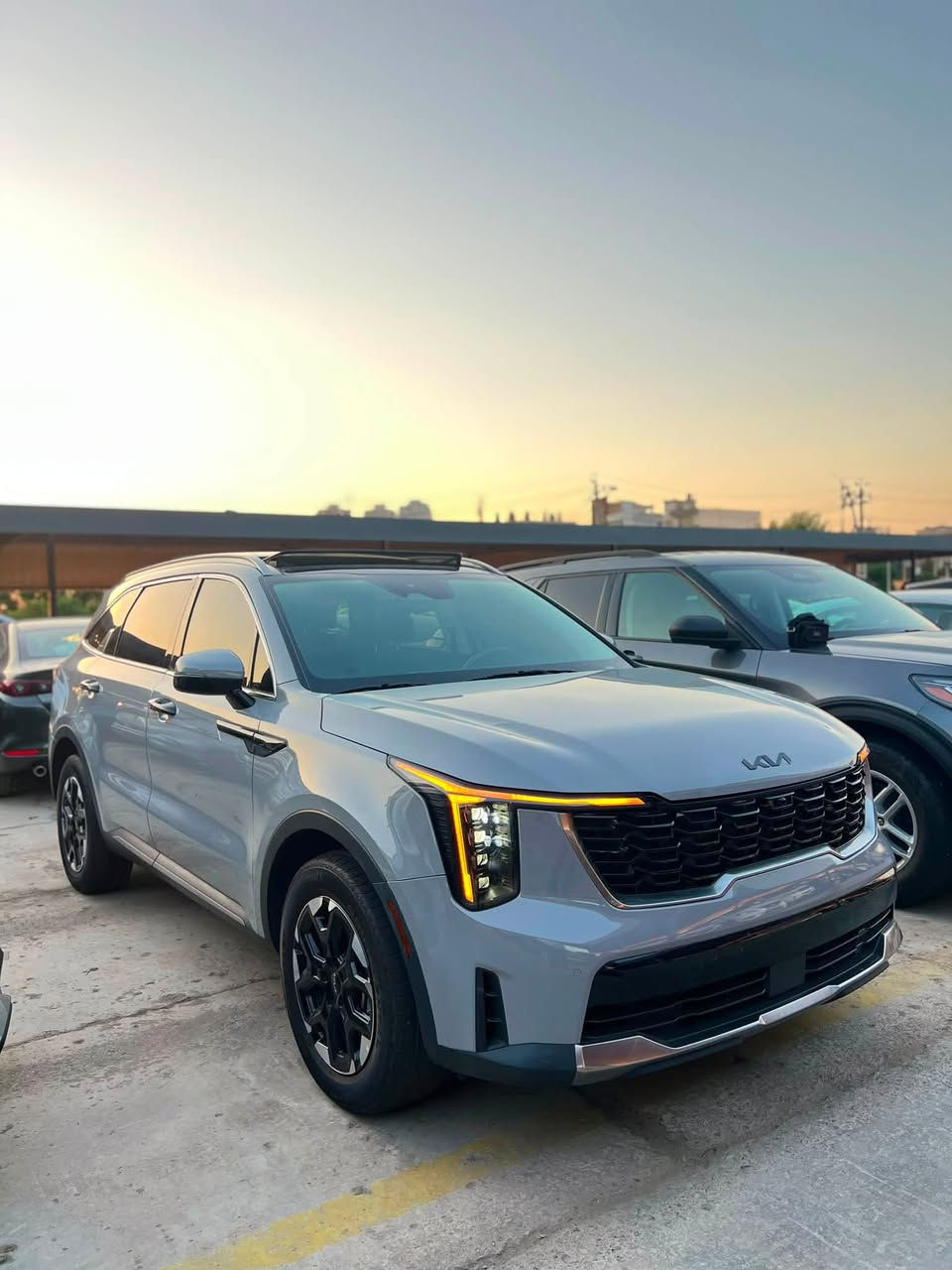 KIA SORENTO S 2025🔥
🔥🔥سعر ٢٥٥ ورقه $$

وارد أمریکي

ماشي ٨ الف مايل

فول مواصفات

محرك ٢٥٠٠  ٤ سيلندر 

٧ سبعة راكب

بدون رقم بشرط الترقيم شمالية

✅ضرر سيارة شوي بوند صبوخ بدون دواخل

لايتات راديتر كلش بلادي

✅رقم شاصي 5XYRL4JC6SG332004

مكان سيارة سليماني

***********📱📱📱
