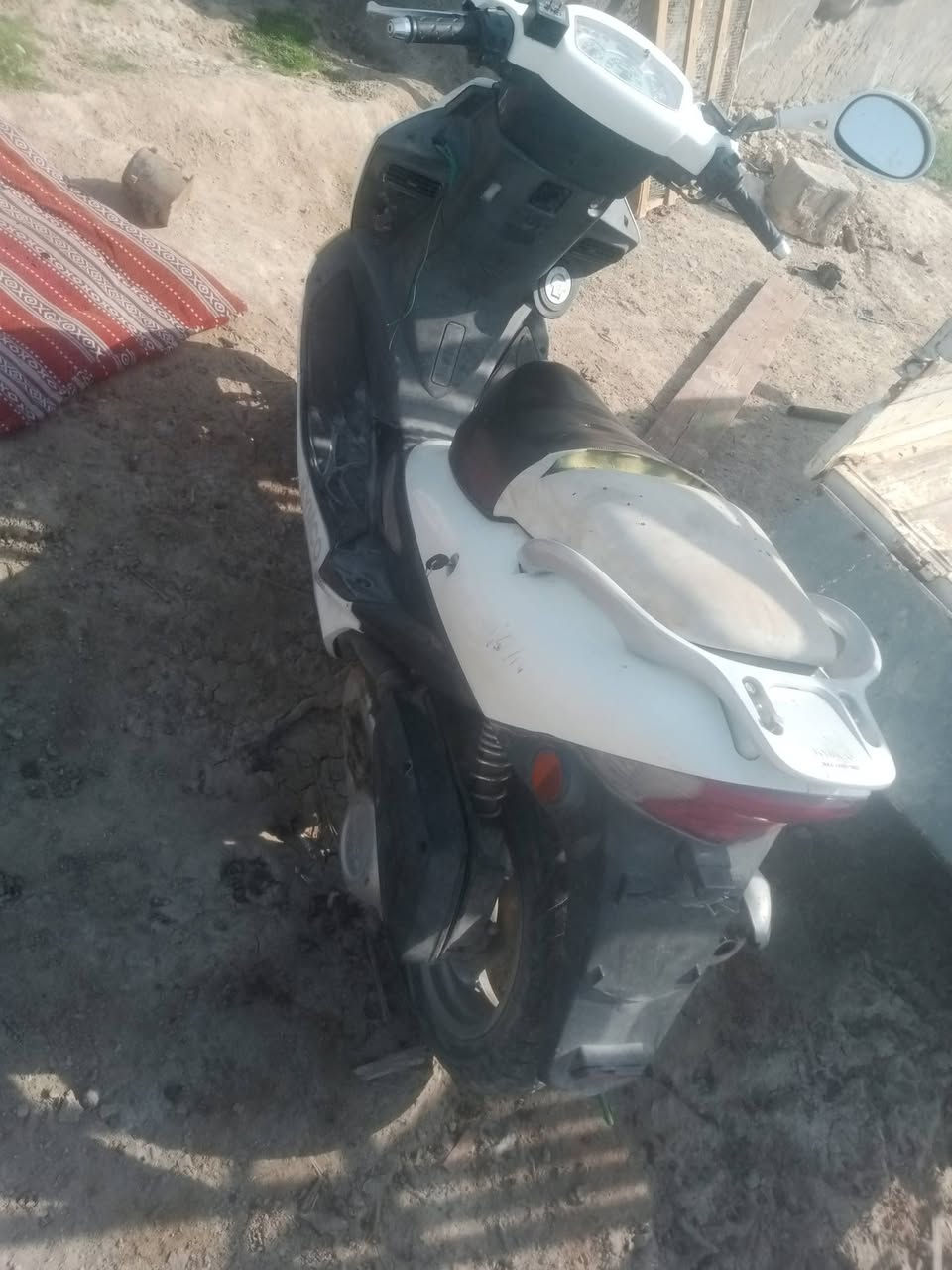 السلام عليكم دراجه البيع الدراجه شغاله كلشي ما بيهه والدراجه نضيفه السعر 425 وبيهه مجال للاستفسار ***********

