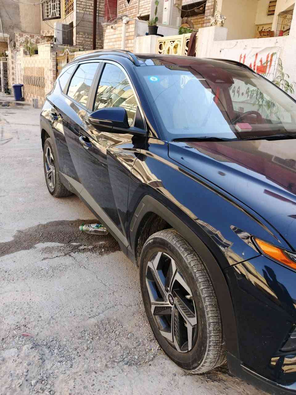 سلام عليكم خوان سياره توسان موديل أربعه وعشرين سياره نضيفه وجديده سياره فول مواصفات صور لحادث موجوده بلنشر وسياره في حاله جيده ايرباك بيه واحد فقط 
سياره مواصفاته حلوه 
تحديد مسار 
شاحن واير ليس 
كار بلي 
مثبت سرعه
رادارت 360 درجه
كامره خلفيه 
بانوراما 
وبيه هواي مواصفات  
رقم ‏‪***********‬‏ 
سياره معروضه (200)
