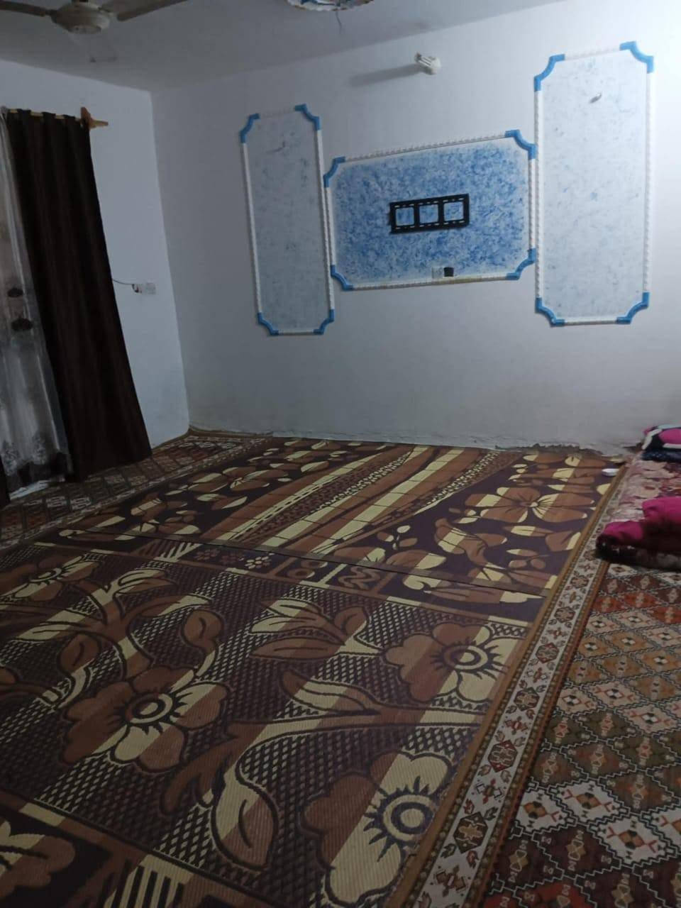 اليوم جبنالكم ارخص عروضنا
دار للبيع المساحه 250 متر طابقين في منطقة كامل خدمات في حي السياسين قرب الحولي خلف المدرسه الصينيه للاستفسار الاتصال على الرقم *********** او *********** او مراجعه مكتب ابو علي المختار في منطقه السياسين
