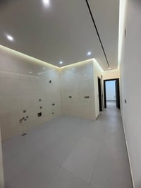 السيديه الضباط • ١٠٠م • ٣غرف