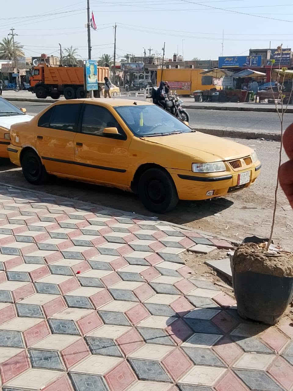 سلام عليكم سمند مديل ١١ رقم مثني سنوياً نهايت ٢٦ بسم ابن عمي شرط المداور هيه عليه ٢٥٠ ينكصن من سعراه غرمات دكيته ماعليه غرمات سياره مكينه وكير خير من الله تبريد ثلج حداديه خير من اللله سياره بيه بس دوس بيهن خياس  داخله حلو سعراه ١٨ العنوان دوانيه الحمزه الشرقي 
*********** اخوان نت ماعندي اتصل وتعرف اكثر
