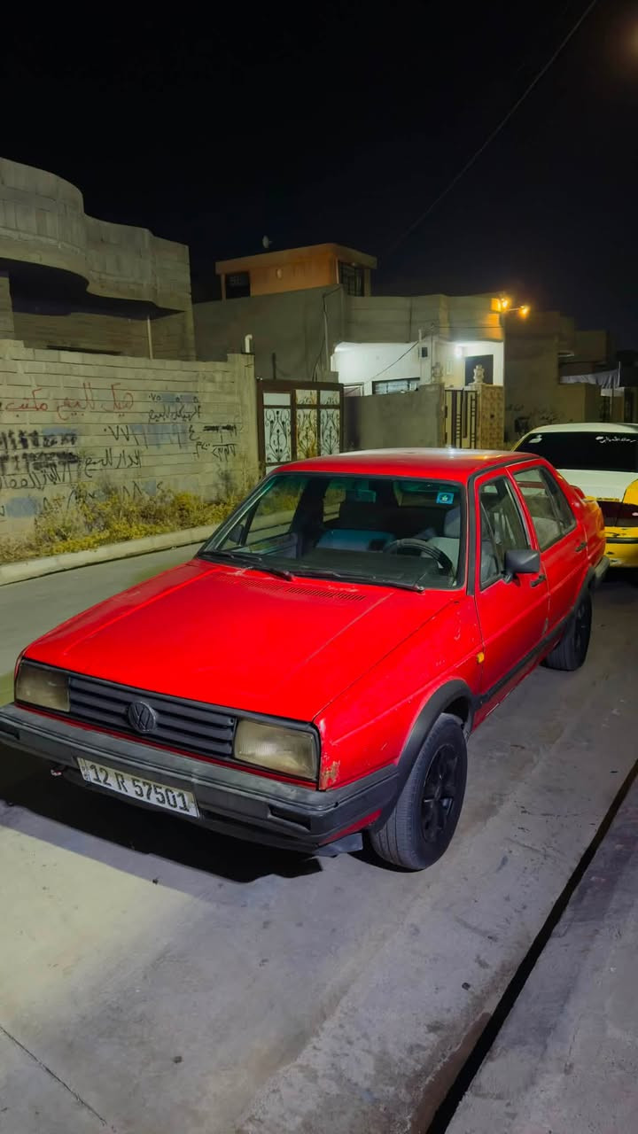 السلام عليكم برازيلي موديل 87 
بيها بخ سقف وصندوك وبوند على مود الهزه السعر 25 وبيها مجال قليل الاستفسار ***********
