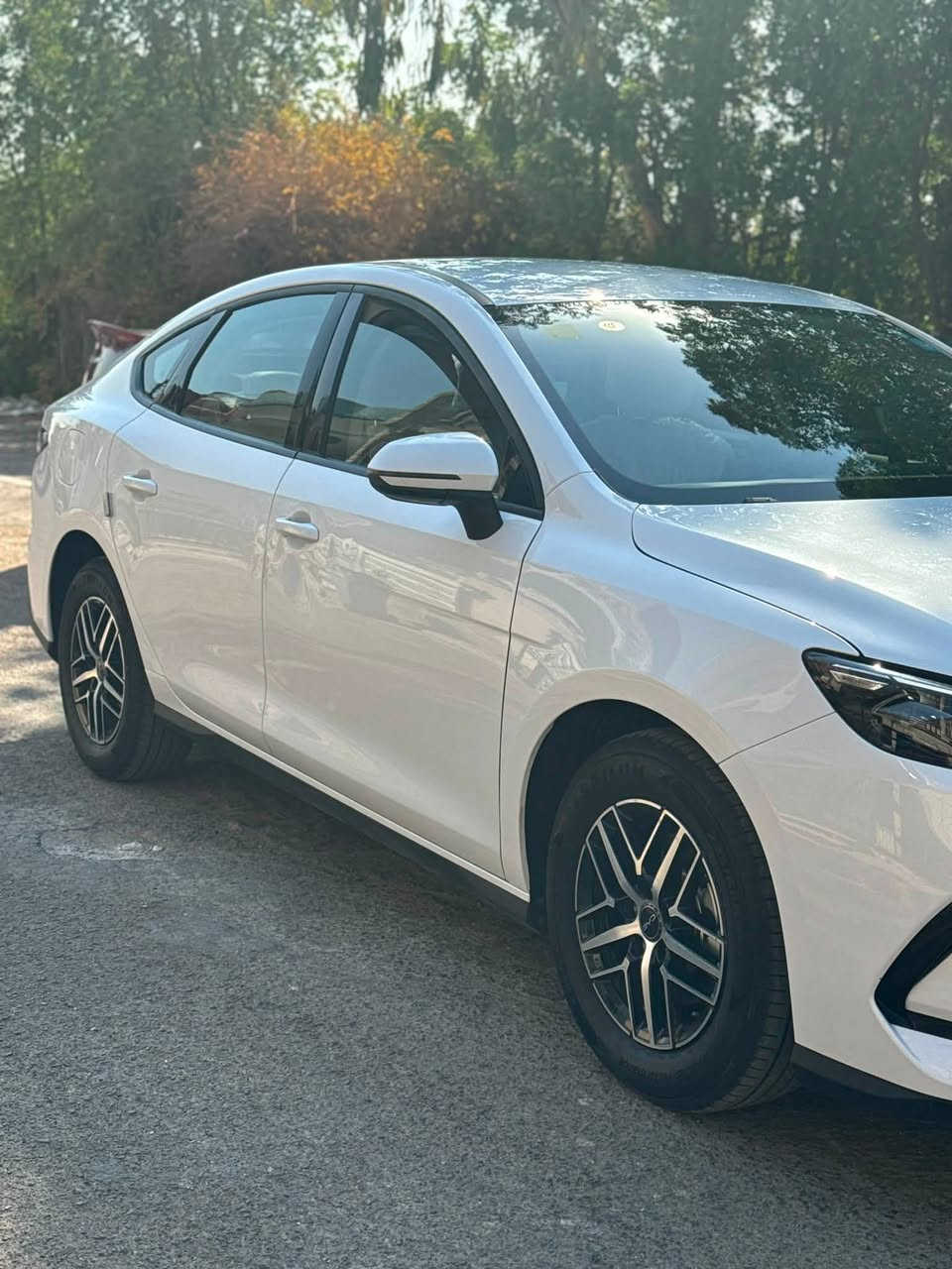 بي واي دي سيل 5

BYD seal 5 

موديل 2025

داخل جلد ابيض
 
ويل كب بلادي 

بيه ترويج بين الباب و الجاملغ الخلفي عل كد شبر 

مكان السياره بغداد

السعر18000 مليون وبيه مجال  وبي مجال قليل للشراء 

     واتساب.    ***********

ماشيه السياره 12 الف
