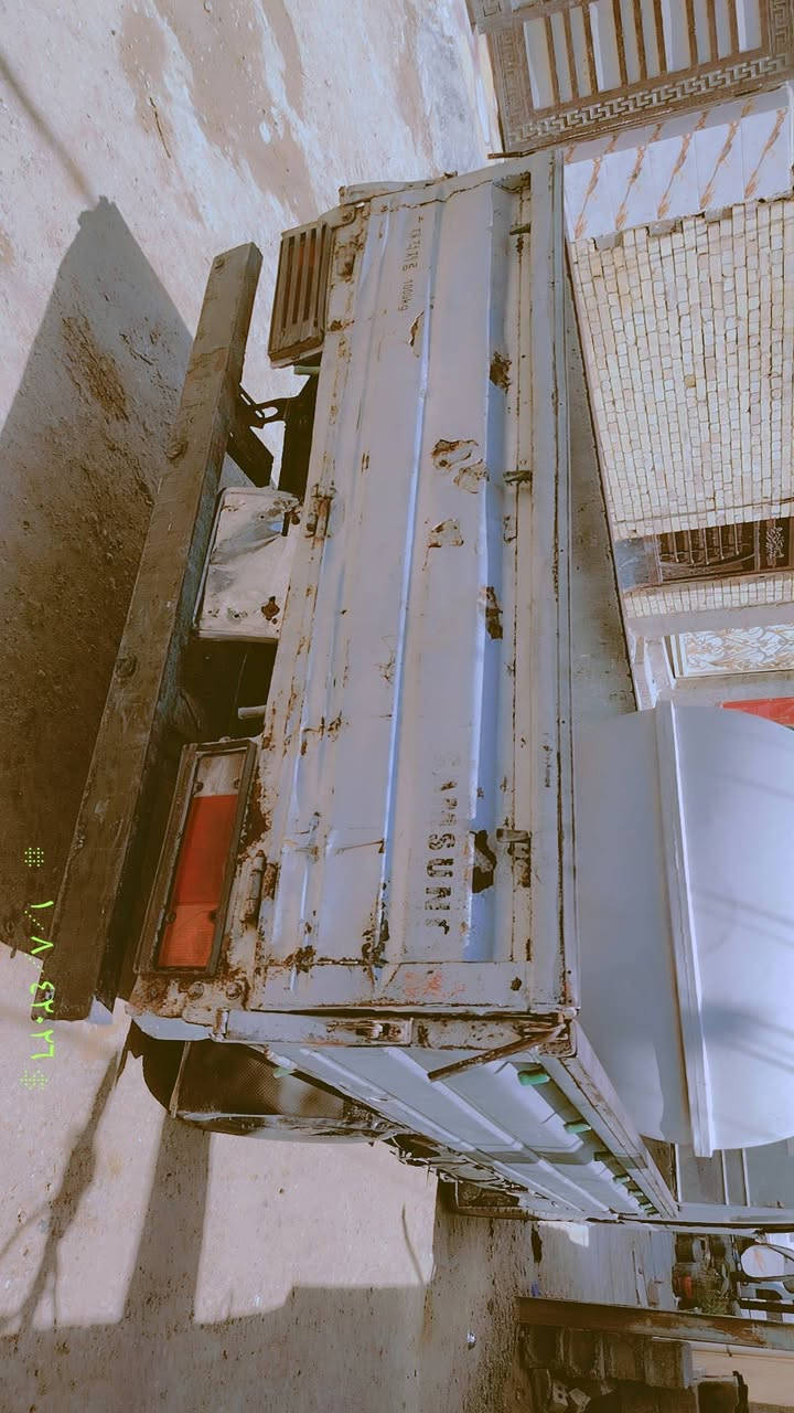السلام عليكم
سامسونگ موديل 2000

محرك بنگو جديد وشرط بعده عل ضمان💯 

كير بيه النمره ال5تفلت

تخم تاير جديد

كشنات وداخلها كله نضيف

بيها ارقام كارتونيه وسنويه راعيها ماندله

وبيه حصت گاز تستلم من كل المحافظات

العنوان بغداد. المشتل 

السعر المطلوب 18$ورقه وبيه مجال كلش بسيط

للاتصال 

***********

