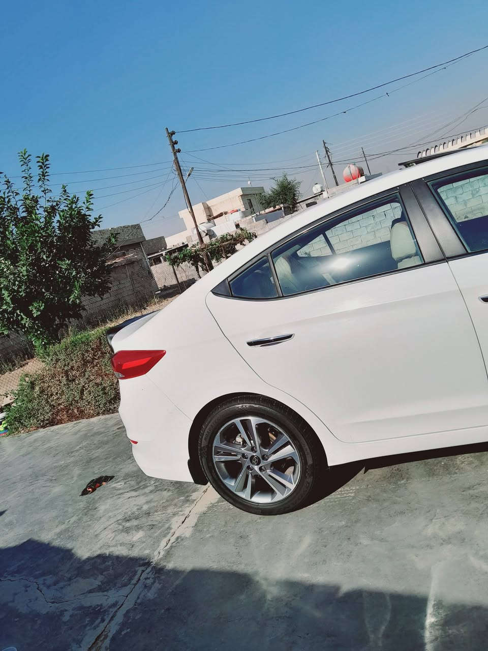 سلام عليكم النتره موديل 18خليجي السياره فول مواصفات عده البصمه السياره مكفوله كفاله عامه عدة الباب الوره بي رشت صبغ خيفه السعر 140وبيه مجال ***********رقم الموبايل
