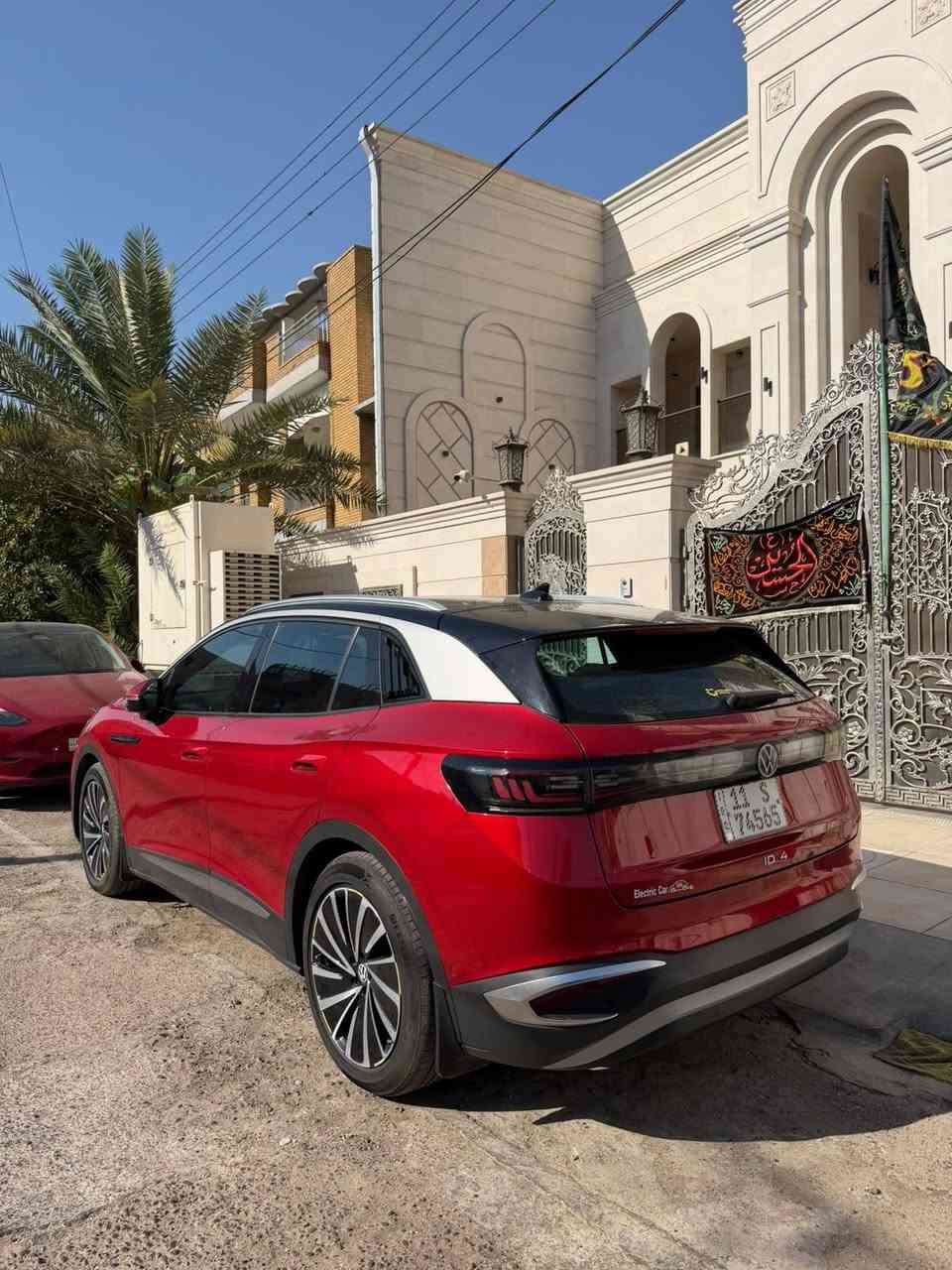 السلام عليكم فولكس واگن2022 ID4 pro
كهرباء بالكامل 
سياره بنوراما وتنفتح السلايد 
كامرات360 
رادار جانبي وامامي
كشنات كنتارا وجلد 
كشنات مساج 
ومغلفه ppf
سياره مكفولة بدون صبغ او حادث  
نضام مساعدة السائق، مسار فرامل طوارئ،لايتات داينمك متحرك ، فرامل تجديد الطاقة 
داخل الوان متغير ودشبول لون احمر 
السيارة كلش جديدة وما متعوبة ممستخدمة هواي 
تخم تاير جديد ev 
ماشي 31 الف كيلو
السعر 235$
مكاني بغداد 
للاستفسار ***********

