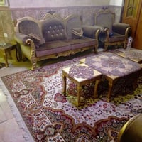 طخم جلوس عدد 2 بحالة جيدة للبيع، المنشأ تركيا. الأول البني 10 مقاعد مع...