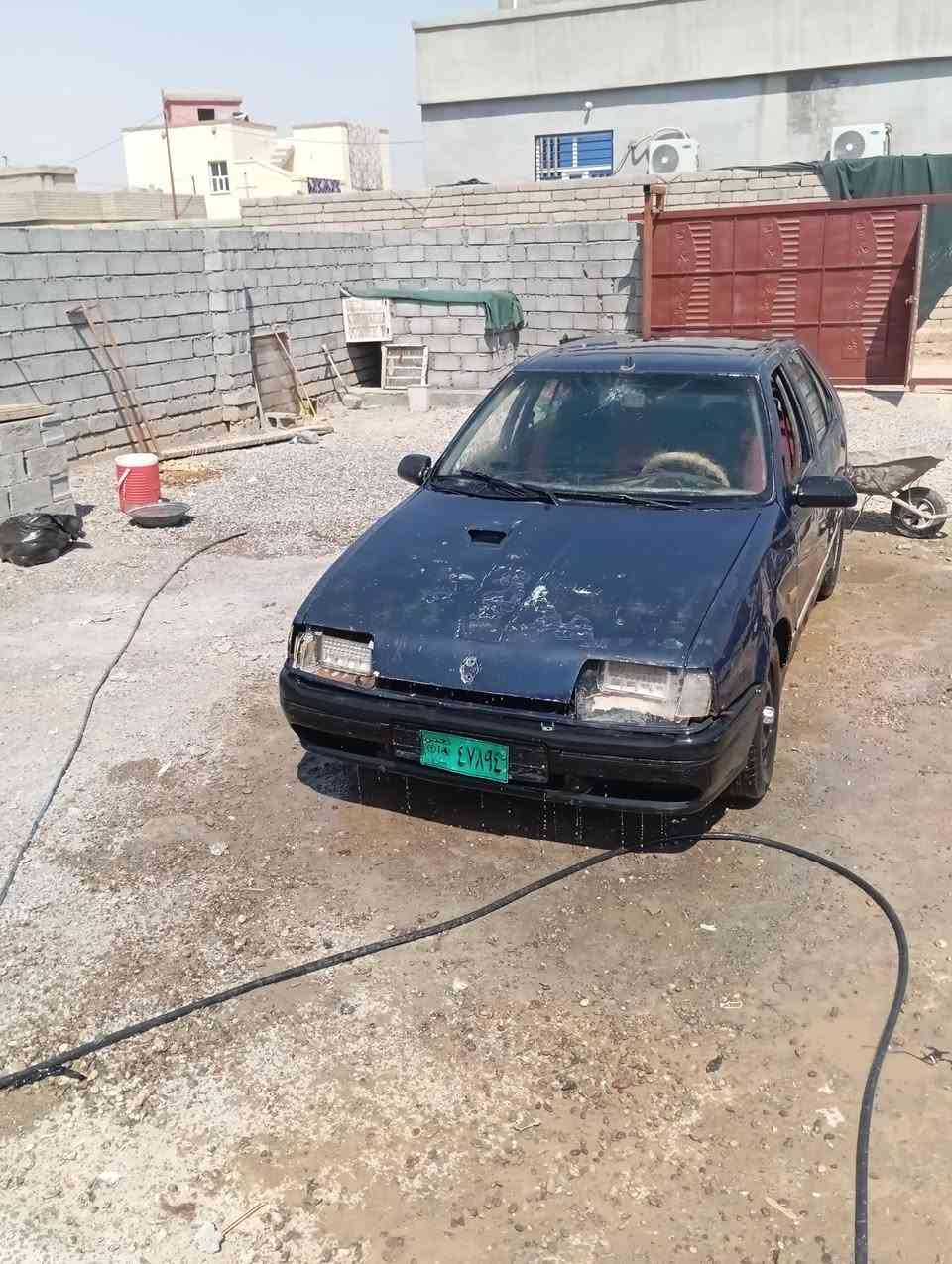 رينو موديل 1991 سنويه خضره مخصص رقم الماني وكاله من الشرعي بيهه بل شركاط  محرك وكير شرط وكهربائيات شغاله صدر امامي خلفي جديد  السياره مال بيت جاهزه  للبيع ب12وترهم مراوس اربع تواير جدد *********** حجم 19
