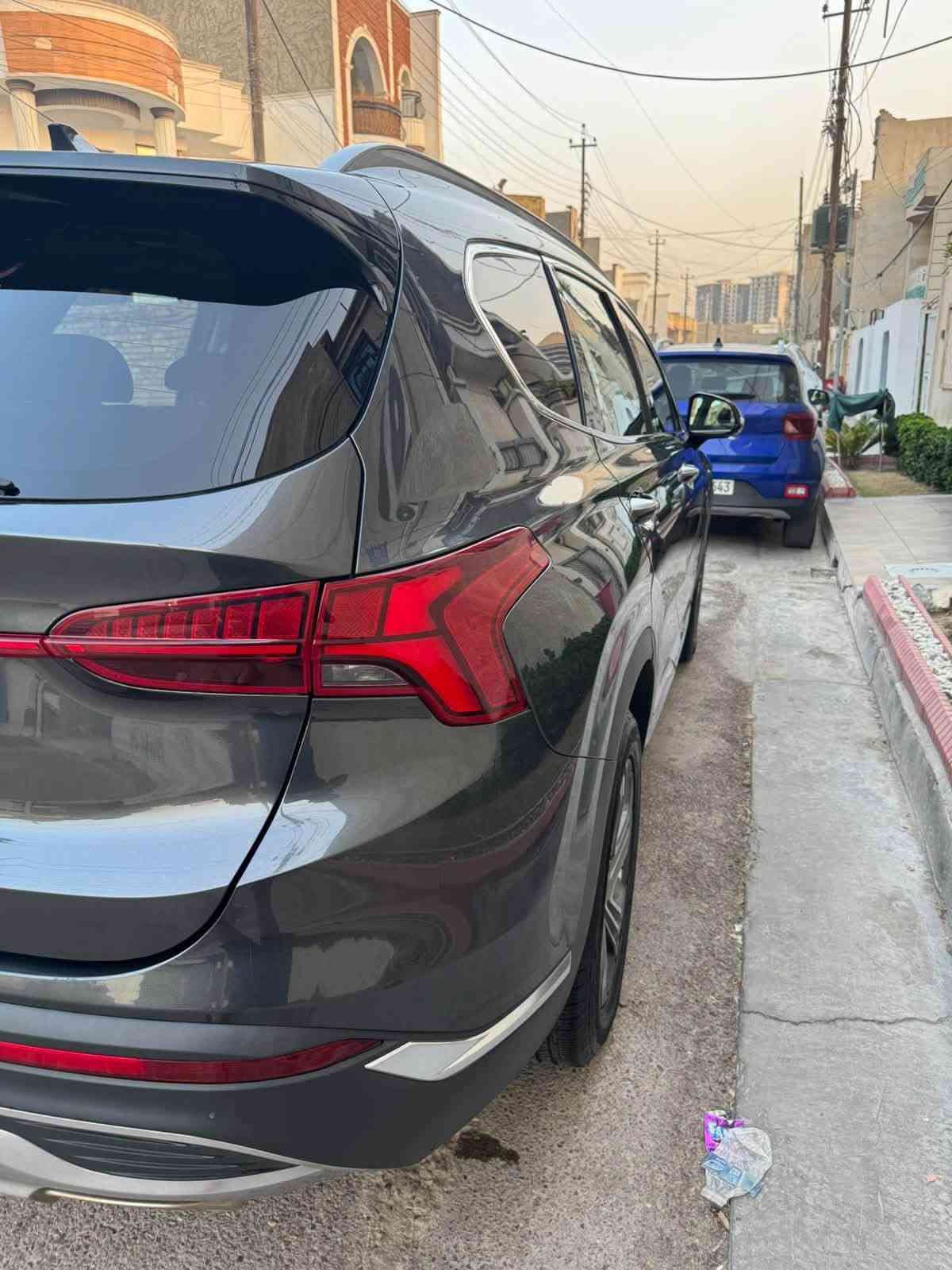 السلام عليكم
للبيع او مراوس حسب القناعه
يفضل سبورتج توسان كونا 

سنتافي 2023 
وارد امريكي حادثها جاملغ وبنيد بدون دواخل 
فول مواصفات 1/1 
اعلى فئه بالسنتافي 
رقم اربيل تحويل مباشر 
السعر 185وبيها مجال بسيط 
للاتصال ‭***********‬
مكان السياره بغداد حي الجهاد حي الحسين
