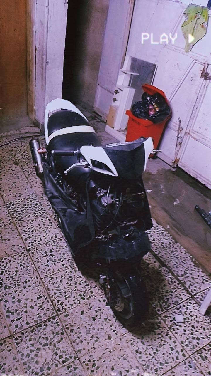 سكنس نثيه140دراجه كامله بيها تزويد اصلي شلعه ومعدل نكره بكل وكت سبب الببع انكلبت بيها وابوي كلي بعد متصعد دراجه سعر دراجه350 مكاني بغداد الدوره واتساب***********
