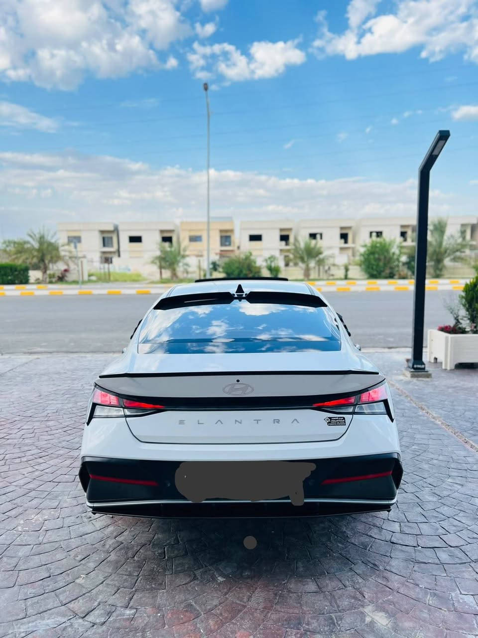 السلام عليكم

للبيع النترا 2024 خليجي تجميع لون ابيض 
سعر مناسب 135) وبيها مجال بسيط
رقم اربيل دولي شرط التحويل سنويه وهزه جديده  

محرك 4 سلندر وضع شركه كير 8 سرعات
ماشيه 35 الف

فول مواصفات
سلايت 
صندوق ذكي
اوتو هولد
هاند بريك بصمه
لد نهاري
مري شفط + اشاره
كروس سرعه
تبريد قطعتين
تحكم ستيرن
حساسات اماميه وخلفيه

السياره فقط بارد جدن بصيط 

 مكاني : صلاح الدين تكريت
رقم الهاتف  ***********@***********
