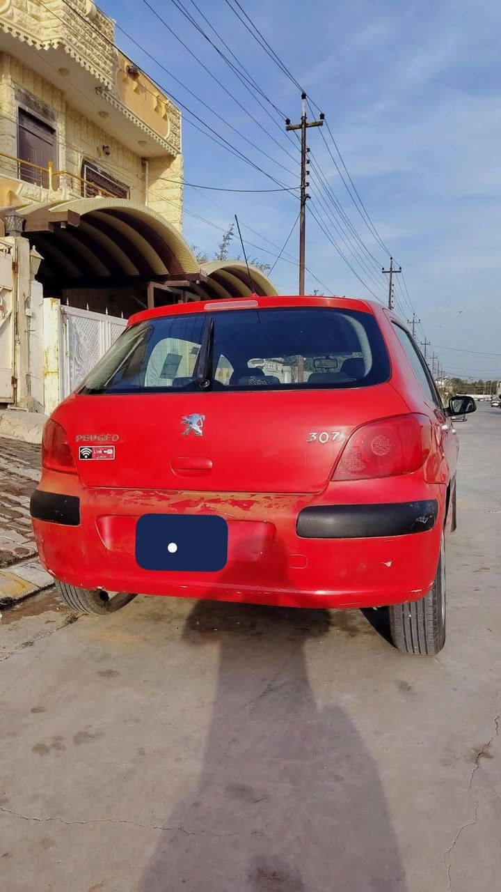 السلام عليكم بيجو ٢٠٠٦ للبيع٣٠٧
سعر ٤٣ بي مجال مشروع وطني ررقم بغداد

*********** بي واتساب
