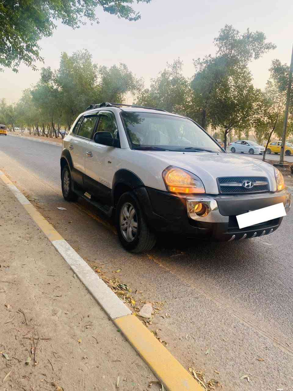 توسان 2008 خليجي مصبوغه احزام رقم بغداد تفاصيل*********** سعر105
