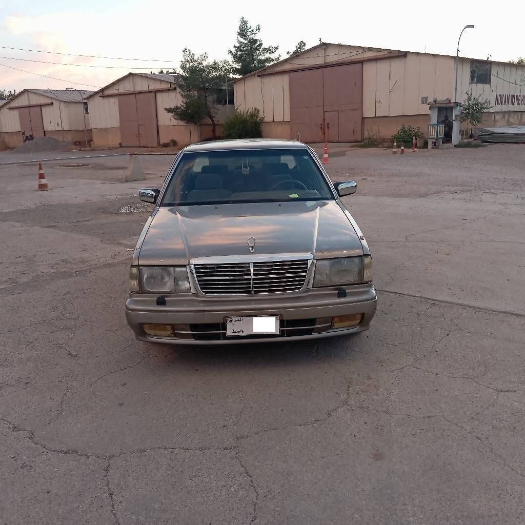 نیسان سدریک مودێل 2001 گێڕ عادی گێڕو مەکینەو تەبریت تەقەو ڕەقە بەشەڕت مەکینەی نەکڕاوەتەوە سەیاڕەکە بێ بویاخە هیچی بێوە نیە اڕمی بلاستیکی سلێمانیە بەشەڕتی اڕمو اوەلیاتو غەرامەو براوە بەشەڕت سعر ٤٠ گڵاو معامەله لەسلێمانی زم *********** شربازهير, السليمانية
