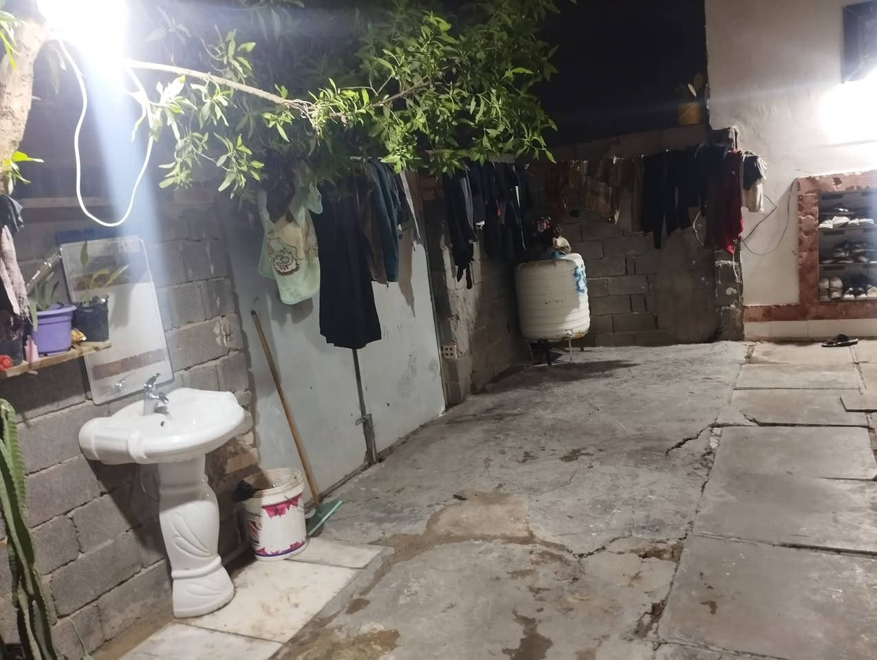 بيت للبيع • ١٠٠م • بلحميدية