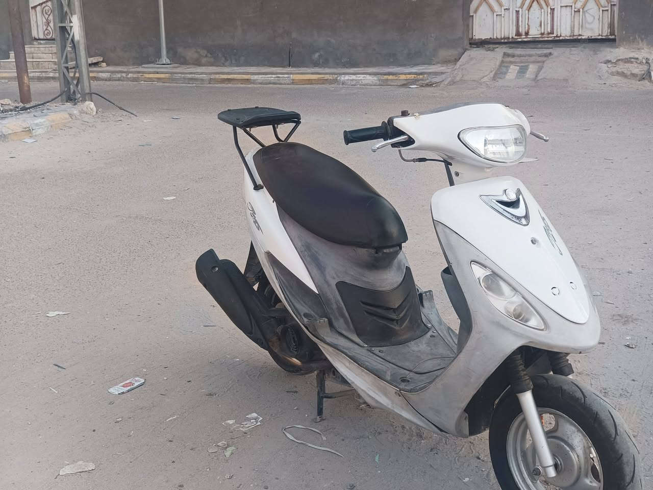 سلام عليكم
ماكس منغولي للبيع الدراجه مفتوحه ونضيفه كلشي بيها شغال السعر 450 وبيه مجال (الجاملغ الكدام موجود)

الاتصال ***********
