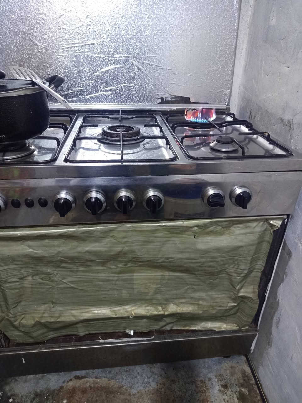 بۆفرۆستن غەسالەوطبخ
***********
