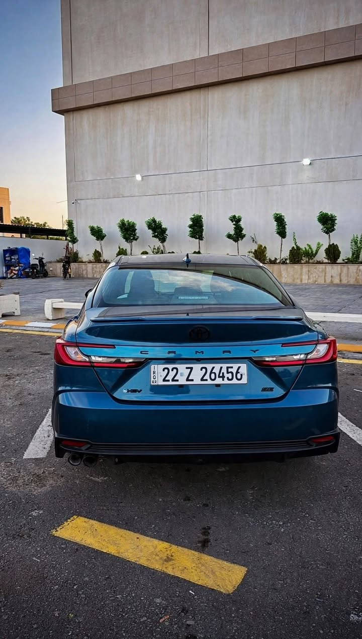 . مكلف بالنشر. 
للبيع | تويوتا كامري SE هايبرد 2026 – وارد أمريكي
🚗 الموديل: 2026
🎨 اللون: شذري
✅ الفئة: SE Hybrid
الرقم. اربيل
⚙️ المحرك: 2.5 لتر هايبرد (225 حصان)
🔄 ناقل الحركة: أوتوماتيك eCVT
🚘 نظام الدفع: أمامي (FWD)
📏 الممشى: 1.000ميل فقط
المواصفات:
تشغيل بصمة (Push Start)
دخول ذكي (Smart Key)
شاحن لاسلكي
شاشة معلومات تدعم Apple CarPlay وAndroid Auto
شاشة عدادات رقمية
كاميرا خلفية
مثبت سرعة راداري
نظام المحافظة على المسار
أوضاع القيادة: ECO / NORMAL / SPORT / EV
فرامل إلكترونية مع Auto Hold
جنوط رياضية 18 إنش
مصابيح LED
مكيف أوتوماتيك
استهلاك اقتصادي ممتاز للوقود
الضرر
نصف جاملغ +ربع باب خلف السائق. صبغ
📍 الموقع: تكريت
📞 للتواصل: ***********

