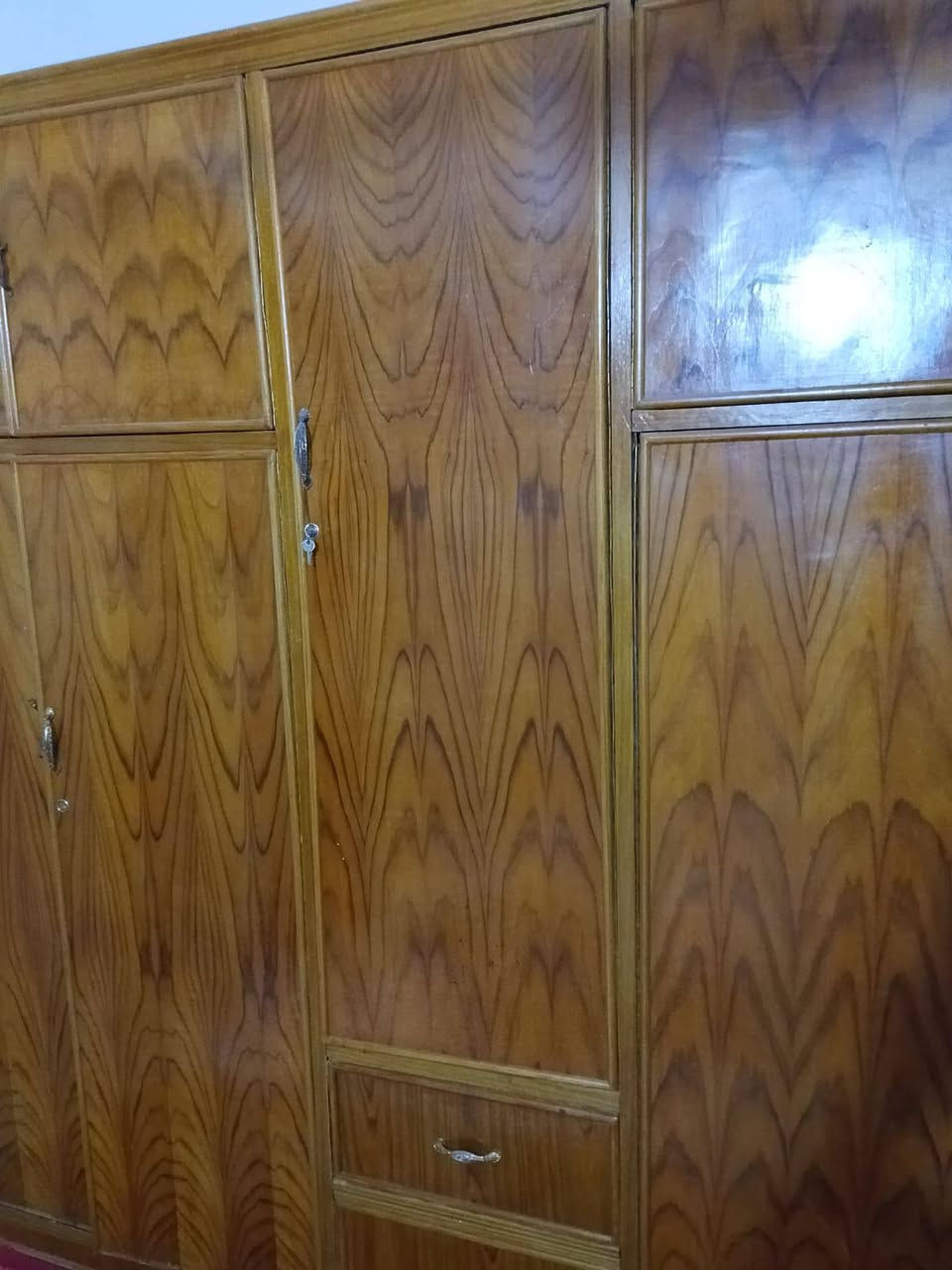 كنتور للبيع ب400 وبي مجال بسيط
***********
