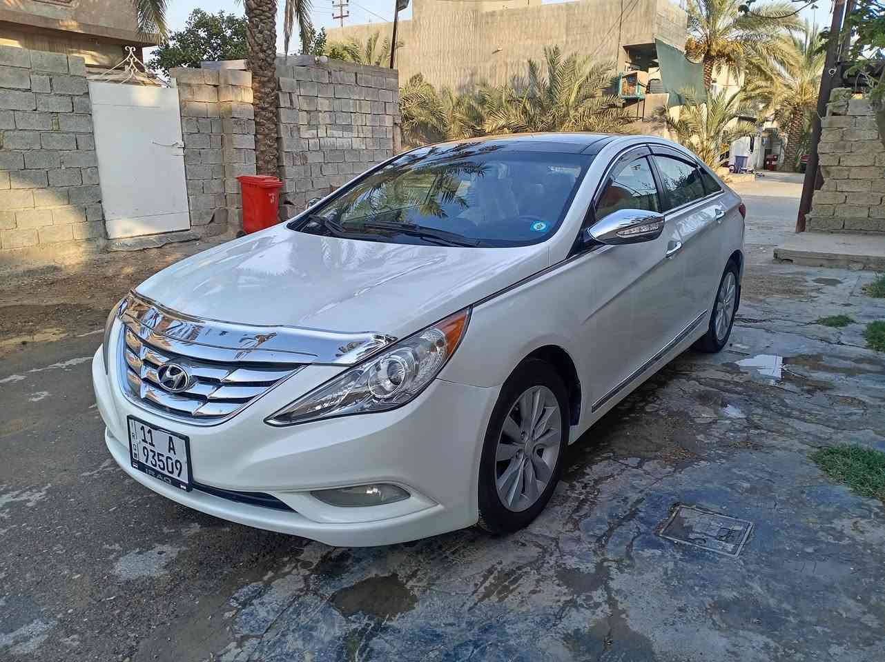 السلام و عليكم
سيارة سوناتا ٢٠١٢
وارد أمريكي
رقم بغداد دولي.
محرك الفين تيربو
السيارة لمتدد 1/1
فول موصفات
بنوراما
كشن جلد كهرباء
بصمه
تحكم استيرن جهتين
داخل عسلي
مري شفط
شفتات بلستيرن
شاشة كامرة
اوكس
سيدي
نضام ايكو تقليل صرف البانزين
اكروز
مانع انزلاق
تبريد بيانو
تخم تاير كهربائيات شغاله
صدر امامي خلفي
جديد
تبريد تدفئه شغال
تبريد قطعتين 
السيارة جاهزه جديده خير من الله
ضررها من امريكا جامرلغ خلفي
بيه مكانات صبغ
ابيع أحزام بدون دواخل
بصمه أبواب 

السعر ٨٠ بيه مجال قليل
المكان بعقوبة
الاتصال على الرقم ***********
