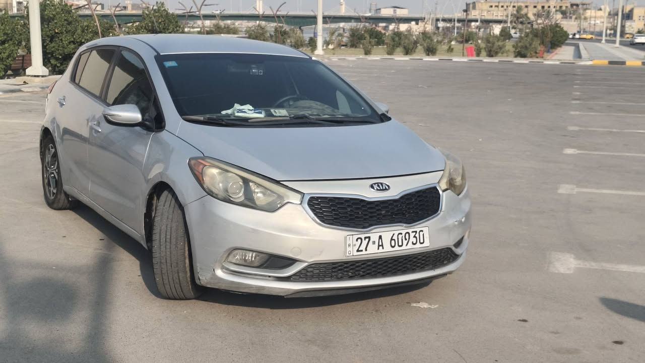 مكينة ٢٠٠٠ جي دي اي
محرك وكير طك الكارتون 
فول تحكم ستيرن 
قطعتين تبريد 
حداديه كارتون 
باتري جديد 
تخم تاير جديد
منظومة مي جديده
منظومة بانزين جديده
ادامة كامله بلكات مجاول جويتر 
اضافات 
مروحة تبريد اضافيه
زنون عالي 
داش كام 
سياره متصرف عليها ربع 
بيها بمريكا دعاميه اماميه فقط 
وبالعراق بارد الجاملغ الخلفي وتبديل باب خلف السائق 
قفل 85 
*********** ناصرية مركز
