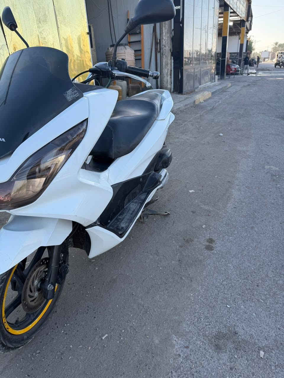 للبيع PCX كفاله عامه مكينه ١٥٠ بلاديه المنشأ ياباني السعر ١١ ونص وبيه مجال بسيط كلش مكان الدراجه بعقوبة الشراي يتصل *********** ما ارد على الخاص
