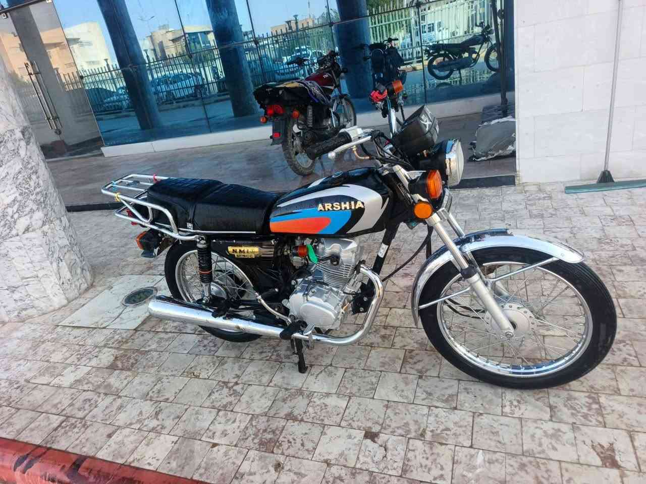 دراجه موديل 25 سكنر سعر 650 وبيها مجال كلش قليل  ***********
