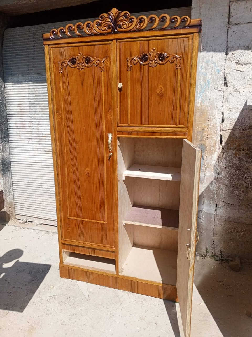 يتوفر لدينا كناتير بوفيات فراش جميع قياسات صاج بعقوبة كاطون شارع أبو رباح مجاور اسواق ابو سعد مزاد ابو كرار الغريباوي *********** نشتري جميع الاثاث المستعمل
