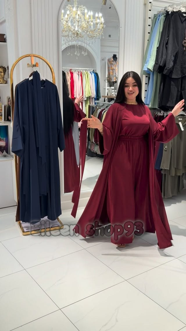 سوت ٤ قطع /نيلي،عسلي،ماروني
قياس فري سايز 
السعر 70

نص مكتوب في الصور:
- Eileen shop93