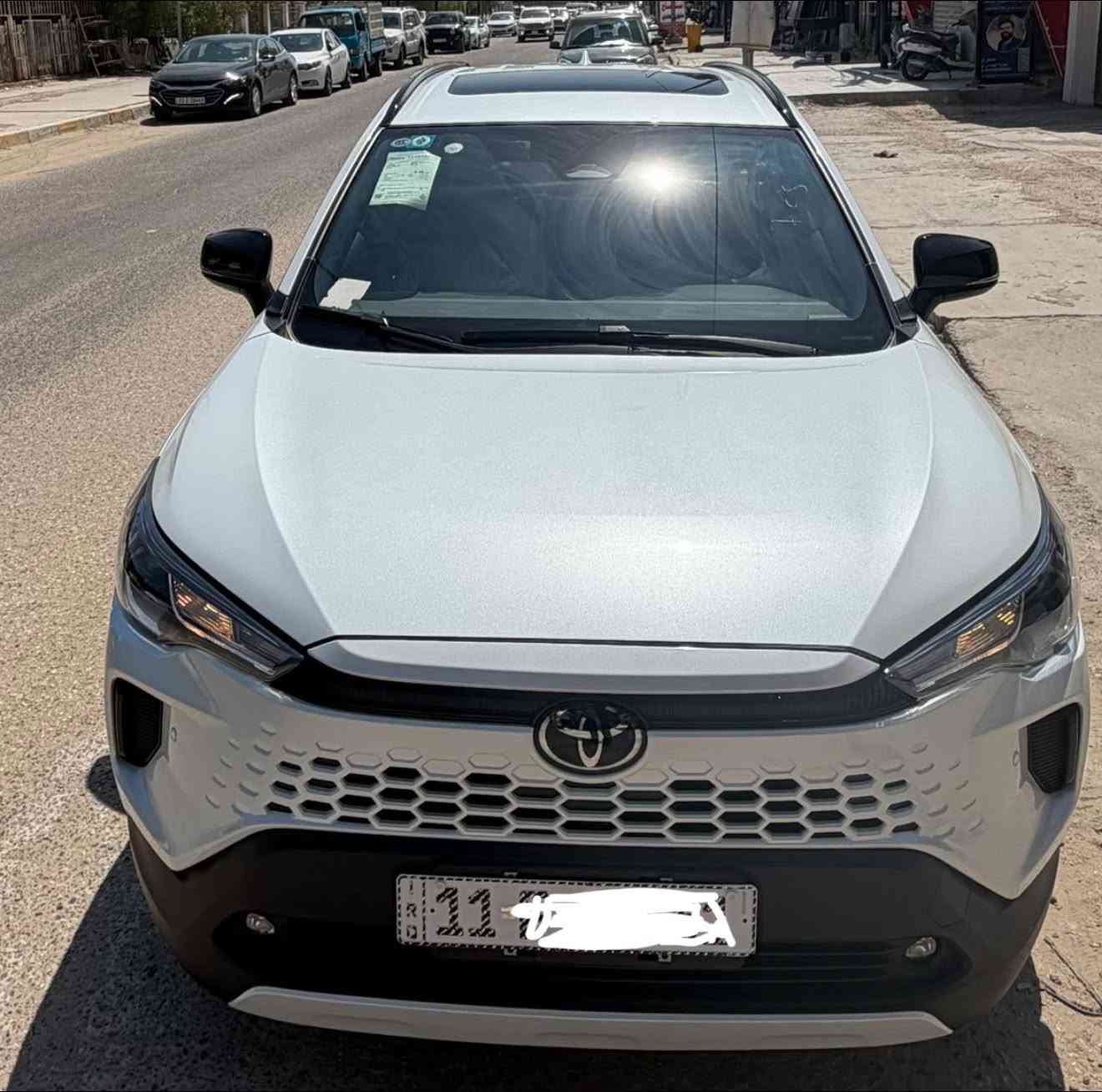 🚘 للبيع تويوتا كورولا كروس الشكل الجديد 
هايبرد 2025 — شكل 2026
رقم بغداد 
🔹 الممشى: 1,000 كم 
🔹 داخلية جلد أسود
🔹 كرسي كهرباء
🔹 حساسات أمامية وخلفية
🔹 شاشة أندرويد
🔹 كشافات
🔹 حمالات
🔹 رادار
🔹 نظام تحديد المسار
🔹 فتحة سقف 
مكان السيارة الحلة 
للاتصال ***********
💰 السعر: 30,000,000 دينار عراقي

📌 نقل ملكية فوري
