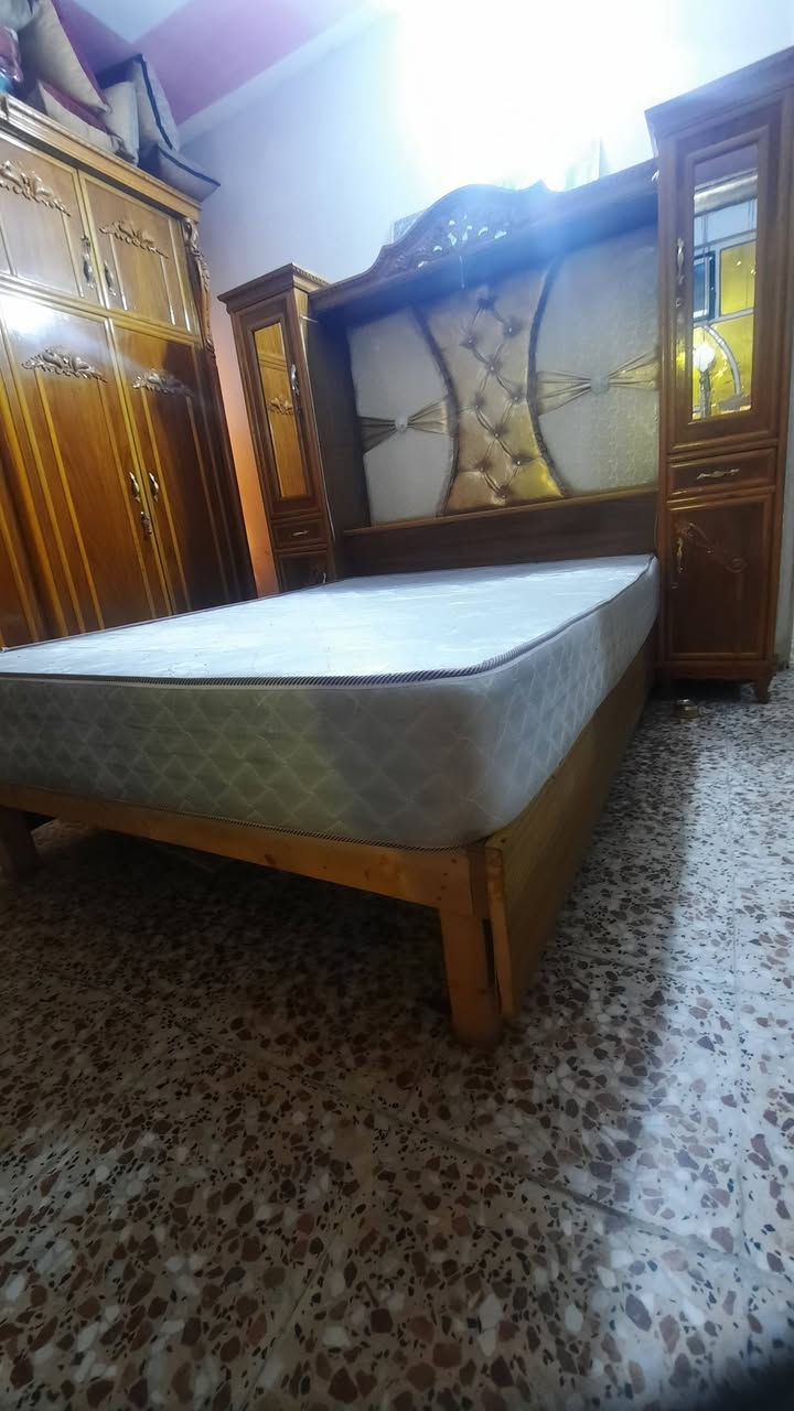 السلام عليكم غرفه للبيع مستعمله اشهر نظافتها 97 /100
الرقم   ***********
