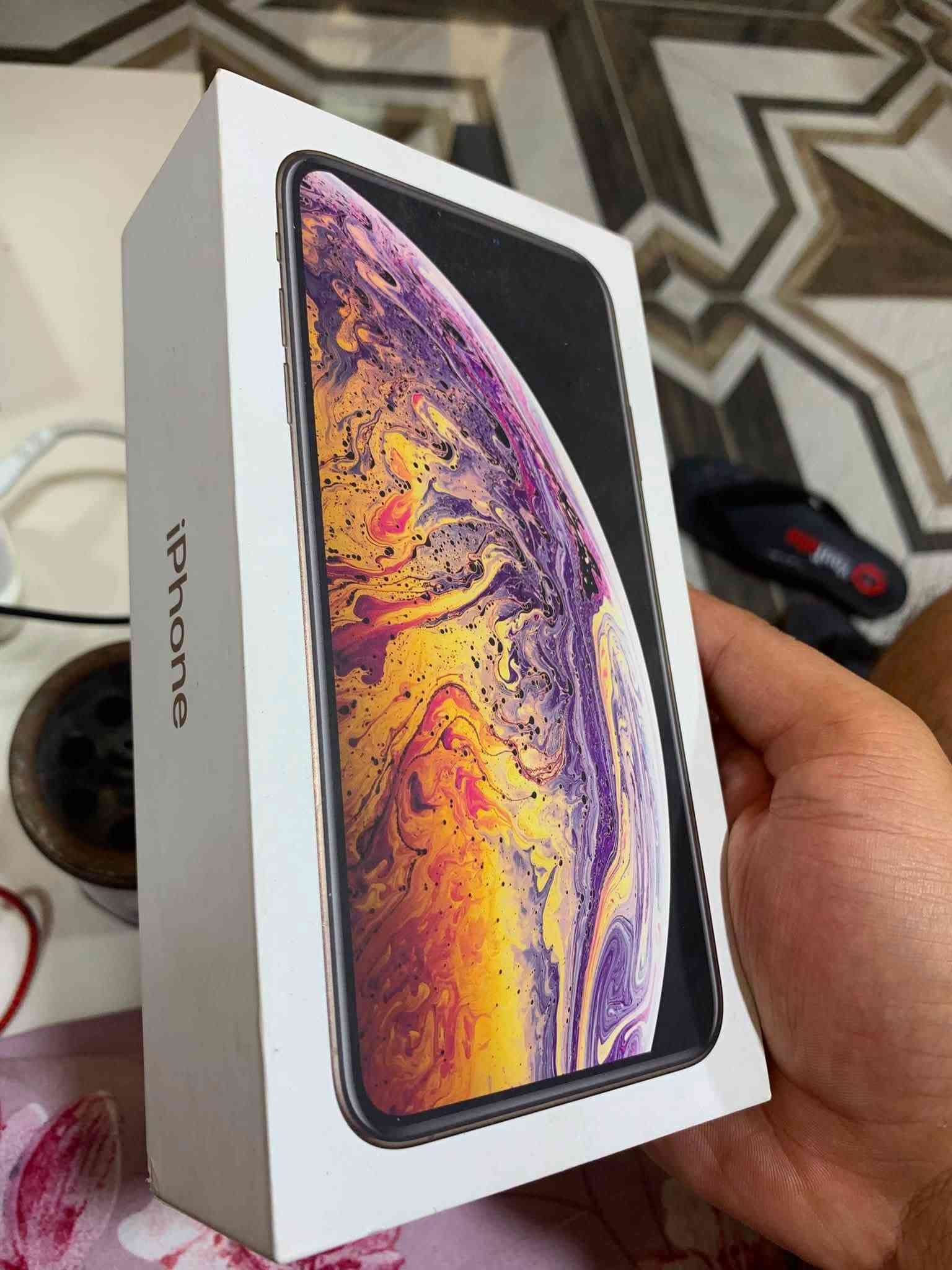آيفون XS ماكس • ٢٥٦ • بصمة الوجه مشكلة