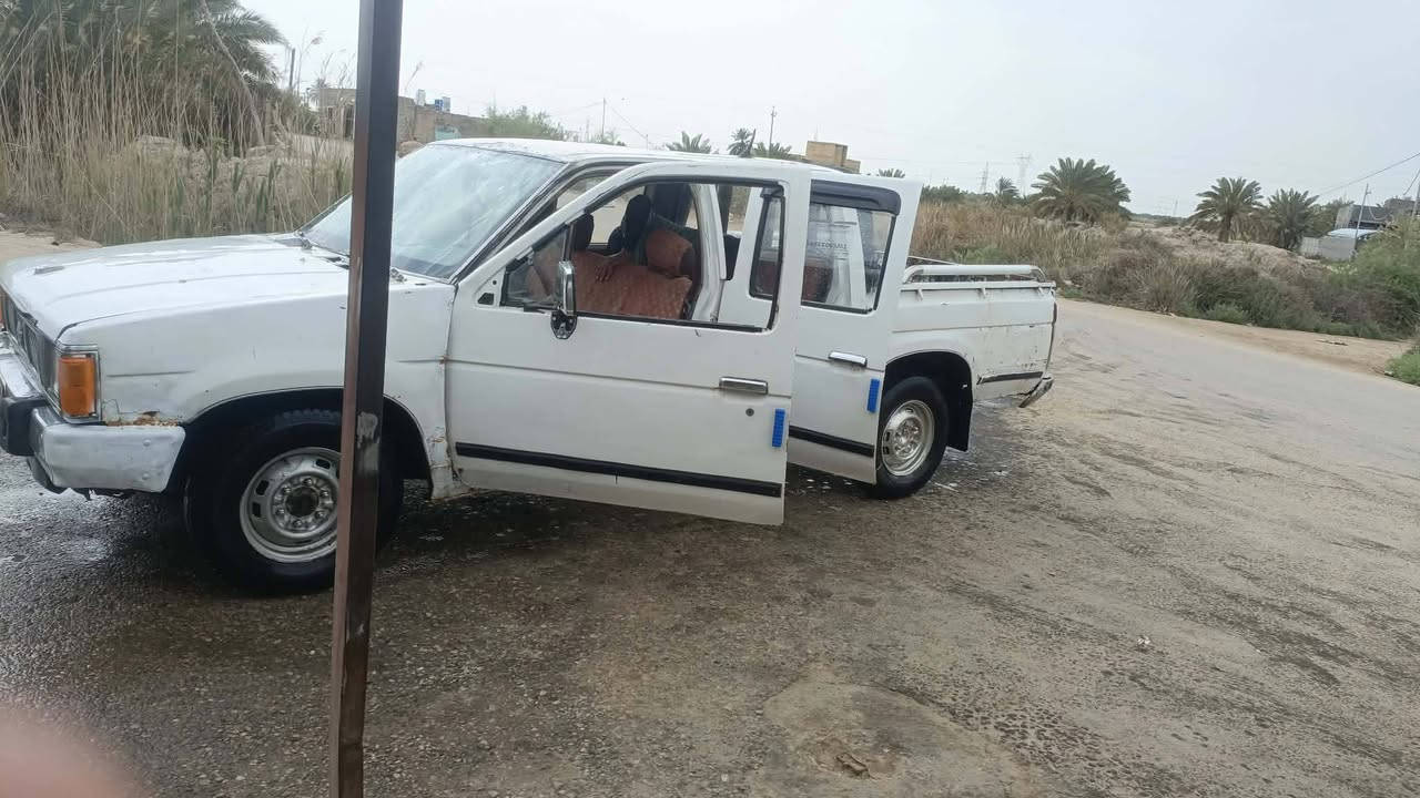 بيع ومراوس بيكم
سياره للبيع موديل 91اصوليه وسنويه بيهه بعد سنه 

كير ومحرك واكسن شرط جاهزه وين مايعجبك شغل وروح 

مكينه 2400كهرباه جازه شغاله سياره مناسبه سعرهه22وبيهن مجال والمراوس بيكمات فقط 

مكانه سماوه وركاه 
تواصل ***********
