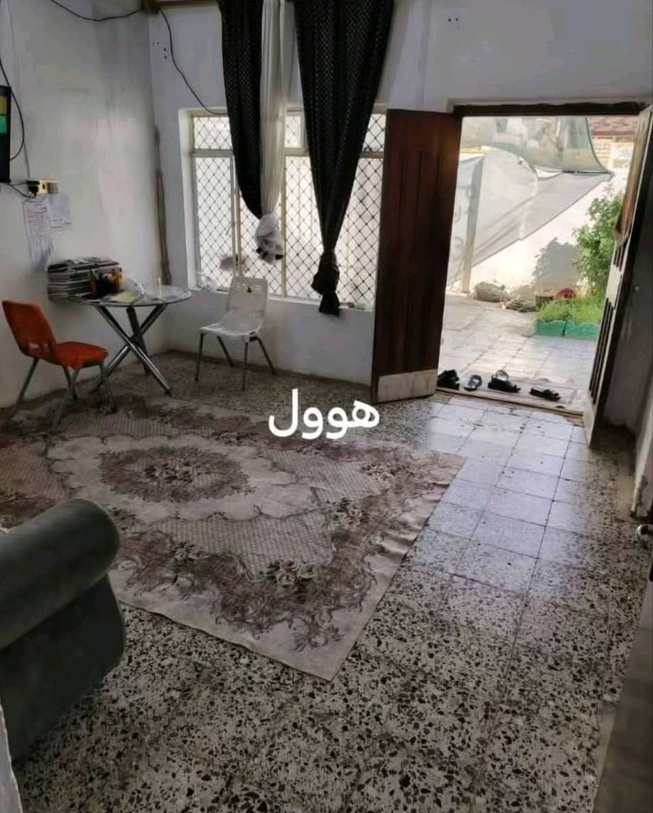 بيت للبيع • ٢٢٠م • ٢ غرف