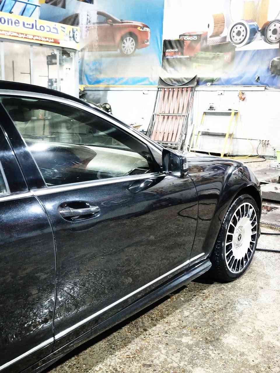 #ادوات حاويه يرهم بيع #ومراوس 
مارسدس / S 350 لارج باب طويل vip خـلـيـجي
موديل 2009 / محدث 13 بالكامل كت S63
ماشيه (120 ألف KM)
... مواصفات السياره ...
محرك 6 سلندر المرغوب 
فتحه سقف  جنطه شفط ثلاجه بالجكمجه
5 بردات كهرباء لايتات زنون داينمك
مري شفط زراك   بچم لد بك لايت لد 
ماوس 3 وضعيات قيادة
حساسات امامي خلفية رادار مثبت سرعة
3 قطع تبريدانارة الداخل والدشبول متغير 
ويل كب مايباخ حجم 20 كت كامل S63
(وبعد بيها هواي مواصفات)
أخوان السياره وارد خليجي ، كفاله عامه  ...
السياره جديده ونظيفه 
مكان السياره بغداد / المنصور 
رقم  الهاتف 
*********** متوفر واتساب
#السعر 84 وبيها مجال.

